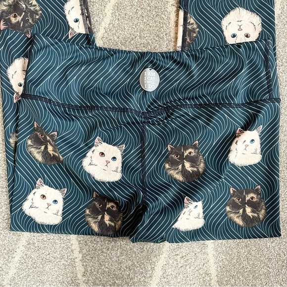 Christine D’Ercole X Miami Fitwear Teal Blue Cat Print Leggings - Picture 3 of 5